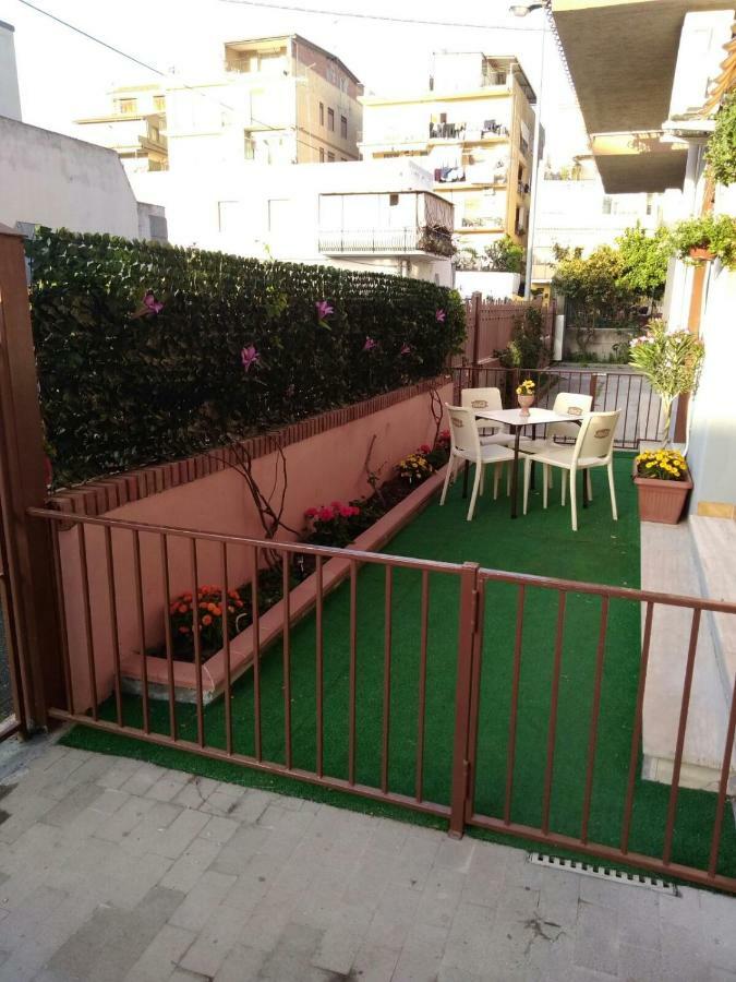 Holiday House Marlin Giardini-Naxos Extérieur photo